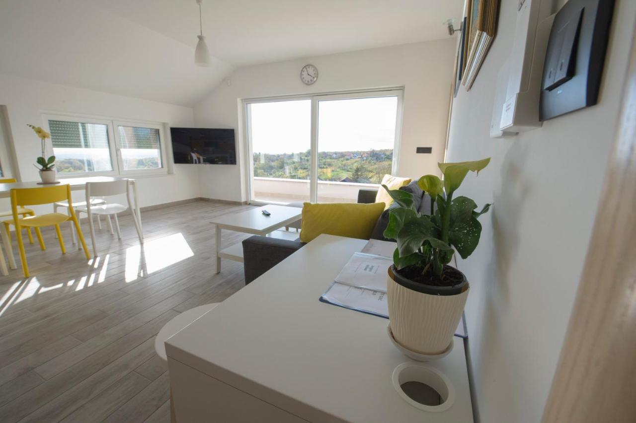 Appartement Apartman Grc à Dugo Selo Extérieur photo